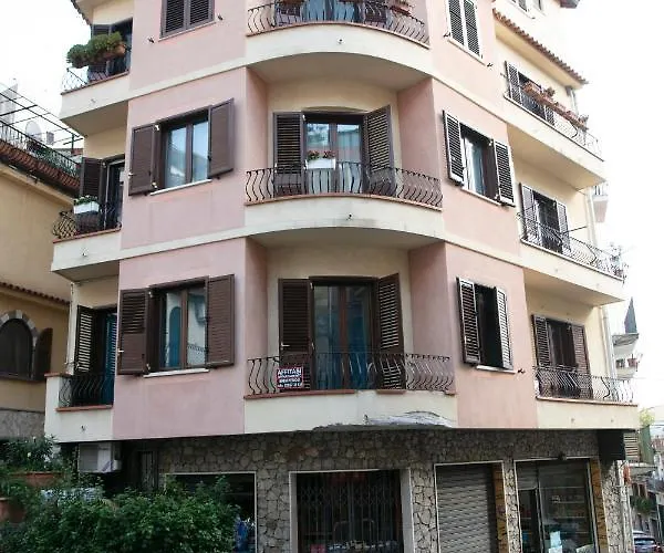 Aria Di Sicilia Hotel *